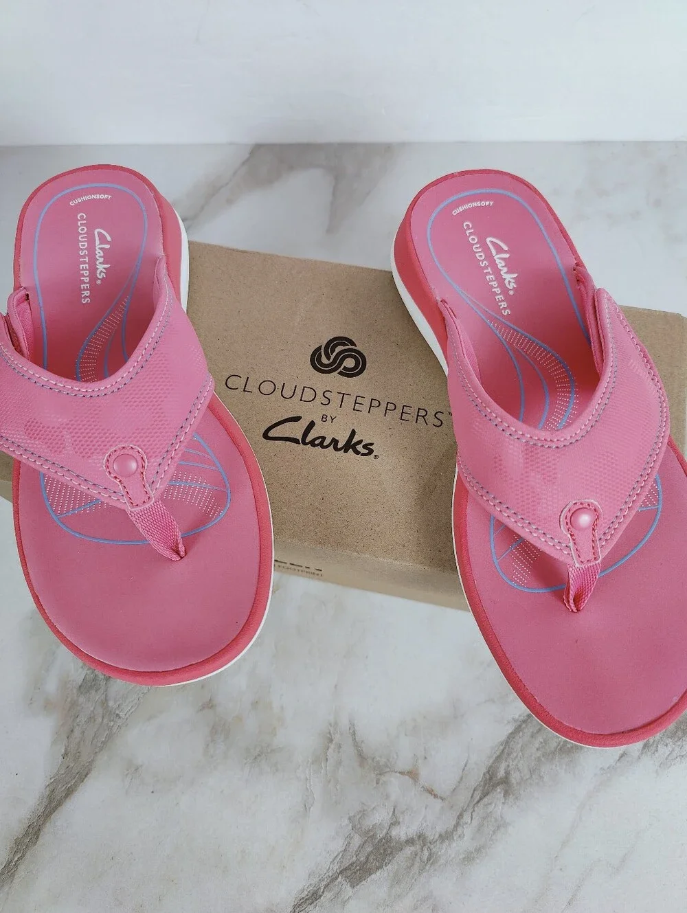 NIB Clarks Cloudsteppers Glide Post Thong Sandals, Pink, Sz 7